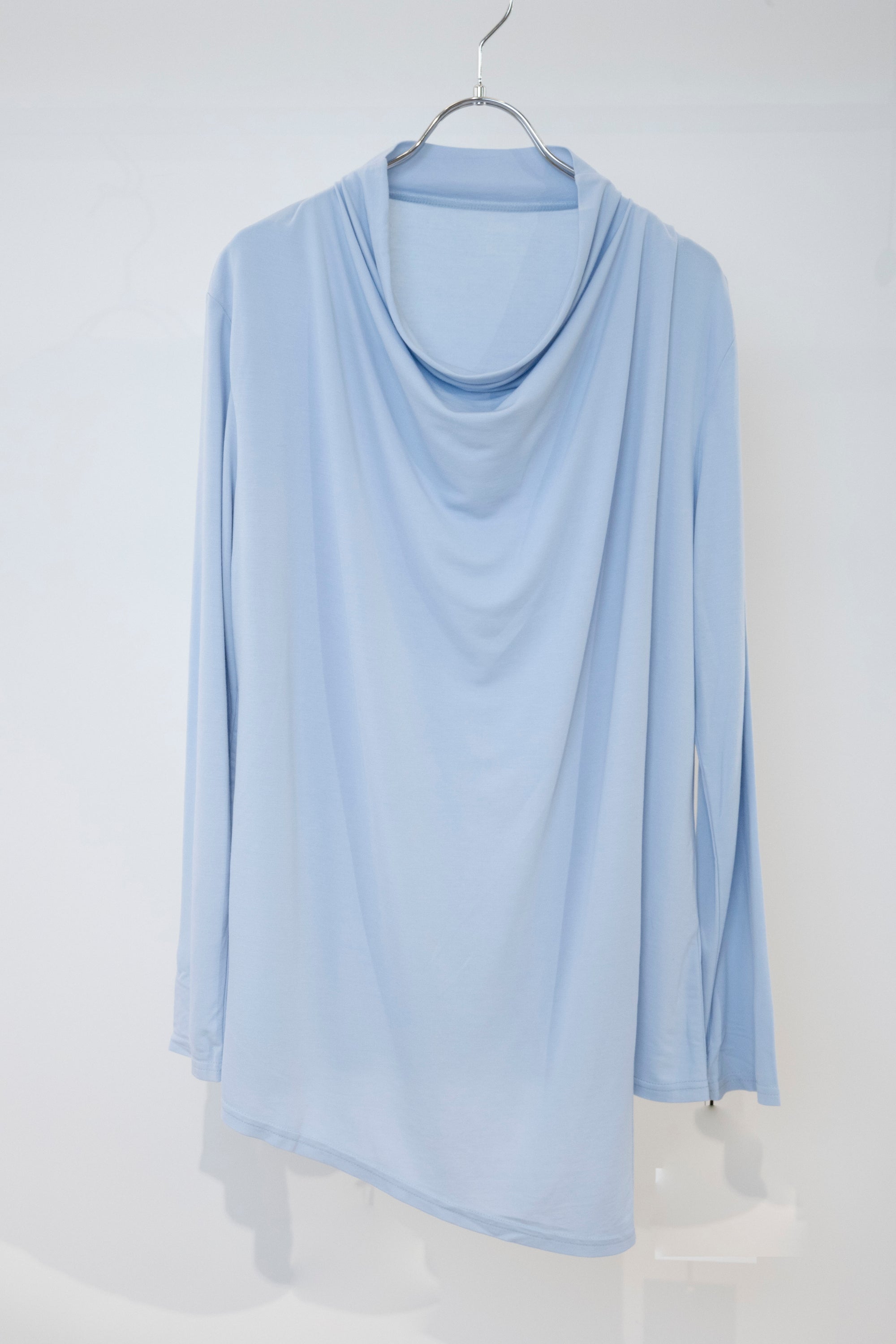 フロントレイヤードカットソートップ NS-190