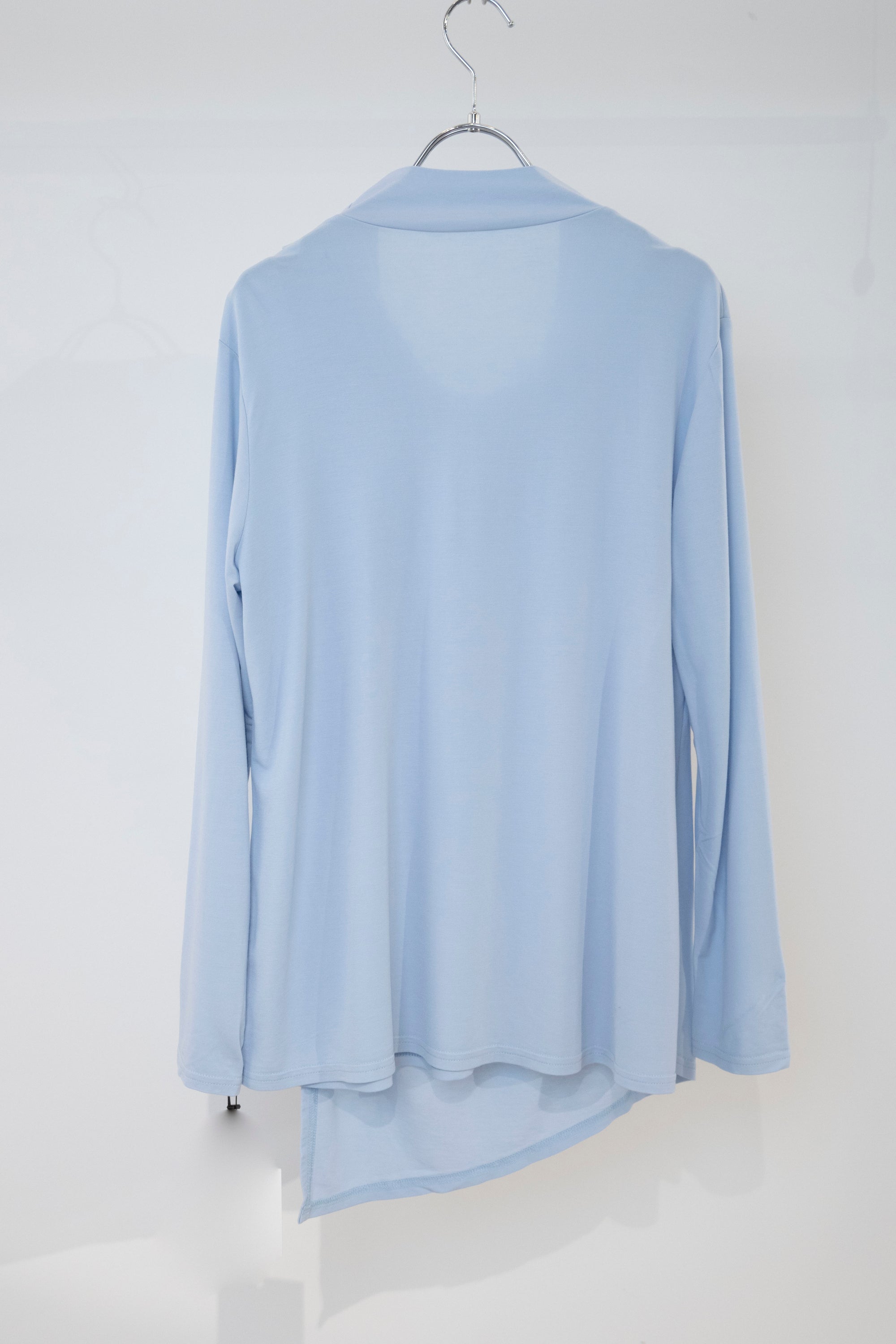 フロントレイヤードカットソートップ NS-190