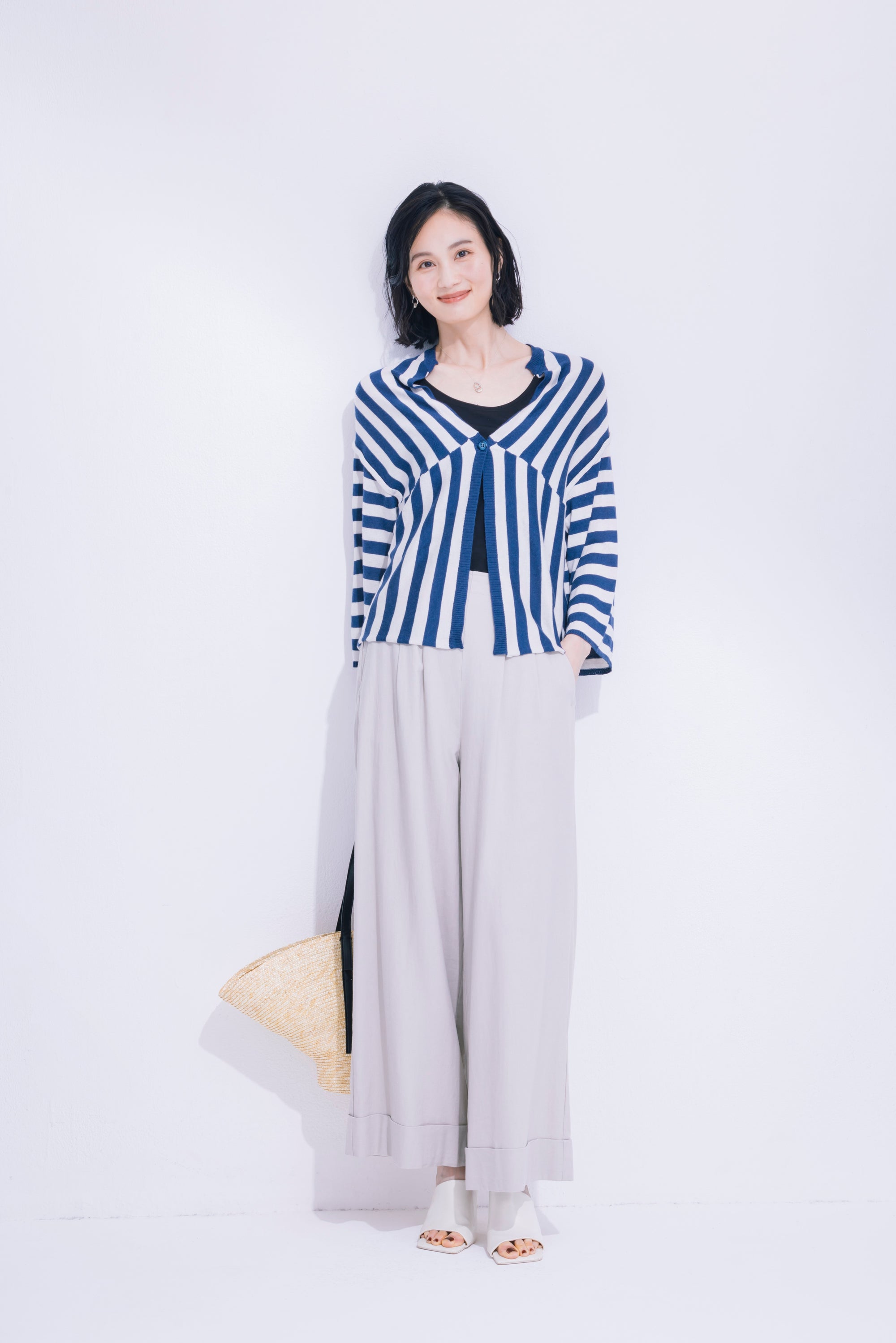 サンドベージュ モデル身長170cm/Mサイズ着用