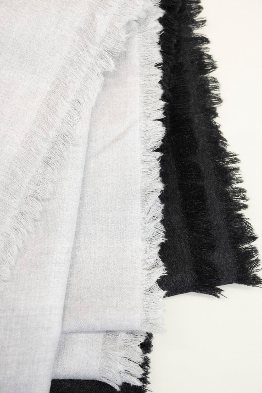 ウールビエラフリンジストール NS-120