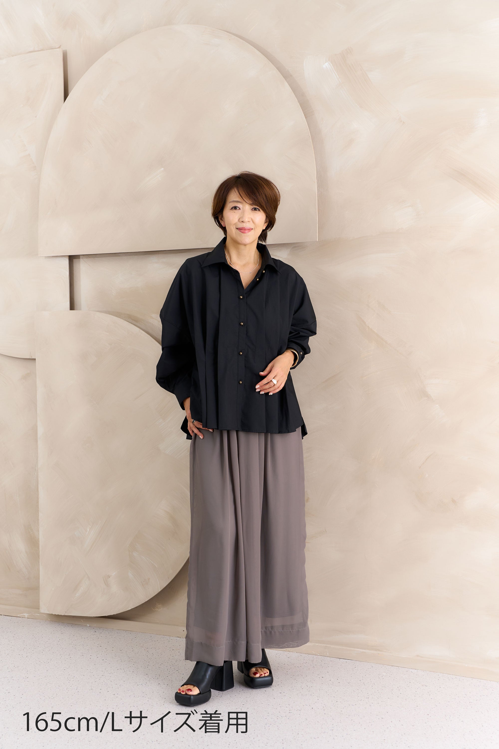 パール調釦タックブラウス NS-330