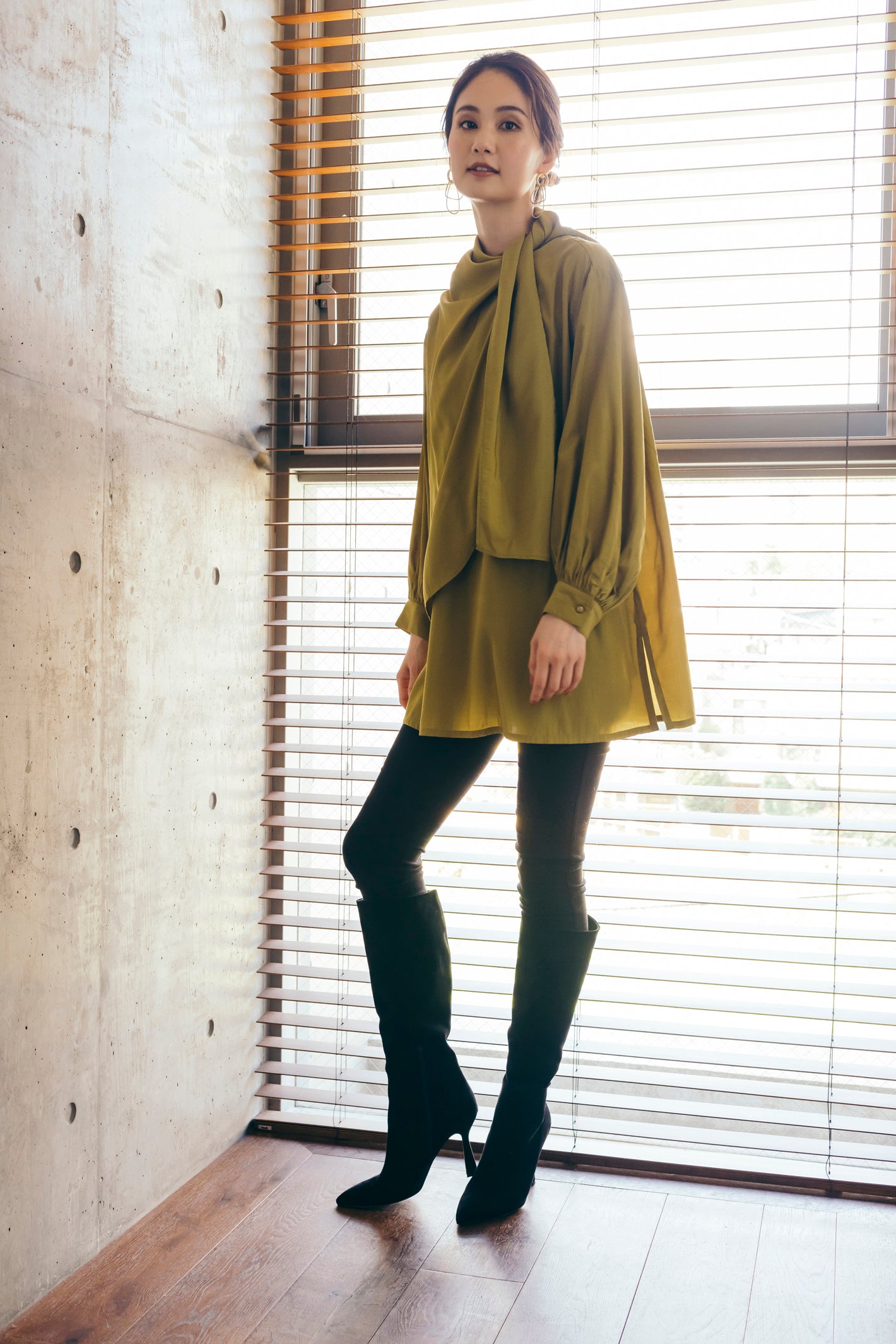 フロントレイヤードブラウス　NS-111